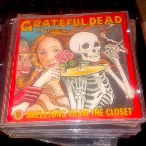 Skeletons From The Closet: Best Of Grateful Dead CD Album.Album is fire 🔥